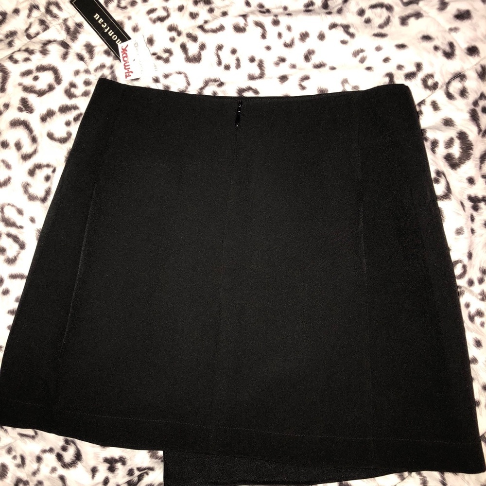 Skirt - Picture 3 of 3